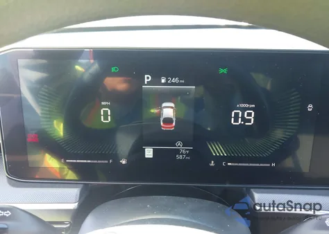 2025 Kia K5 Lxs z USA, uszkodzony, nr VIN KNAG24J73S5390445